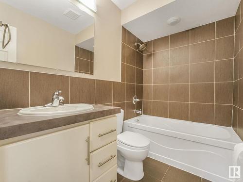 141 Homestead Crescent, Edmonton, AB - Indoor Photo Showing Bathroom