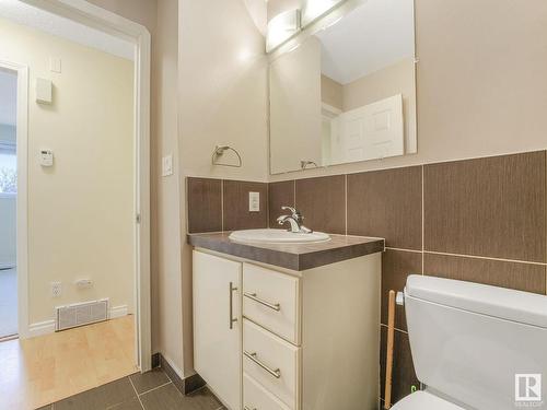 141 Homestead Crescent, Edmonton, AB - Indoor Photo Showing Bathroom