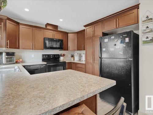 54 1150 Windermere Way, Edmonton, AB - Indoor Photo Showing Kitchen