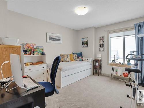 54 1150 Windermere Way, Edmonton, AB - Indoor Photo Showing Bedroom