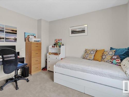 54 1150 Windermere Way, Edmonton, AB - Indoor Photo Showing Bedroom