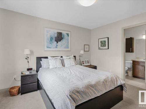 54 1150 Windermere Way, Edmonton, AB - Indoor Photo Showing Bedroom