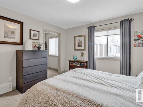 54 1150 Windermere Way, Edmonton, AB - Indoor Photo Showing Bedroom