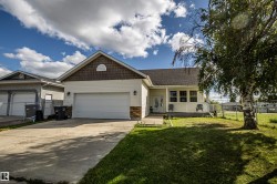5133 49 Ave  St. Paul Town, AB T0A 3A4