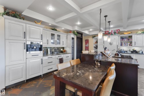 51425 Rge Rd 80, Rural Parkland County, AB - Indoor Photo Showing Kitchen With Upgraded Kitchen