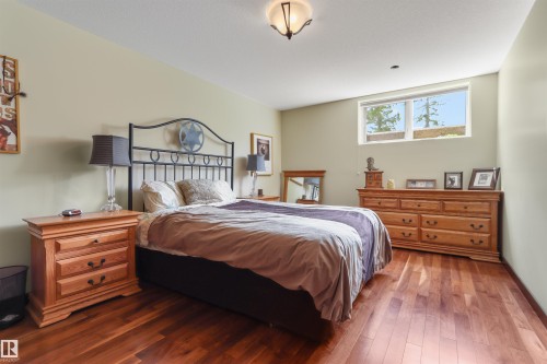51425 Rge Rd 80, Rural Parkland County, AB - Indoor Photo Showing Bedroom