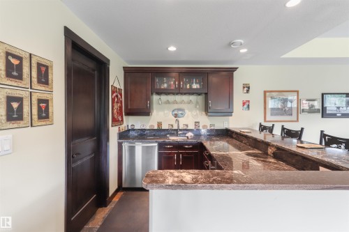 51425 Rge Rd 80, Rural Parkland County, AB - Indoor Photo Showing Kitchen