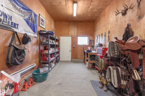 51425 Rge Rd 80, Rural Parkland County, AB - Indoor