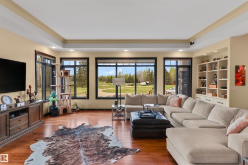 51425 Rge Rd 80, Rural Parkland County, AB - Indoor Photo Showing Living Room