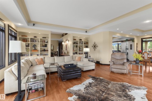 51425 Rge Rd 80, Rural Parkland County, AB - Indoor Photo Showing Living Room