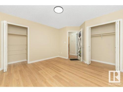 2423 35 Av Nw, Edmonton, AB - Indoor Photo Showing Other Room