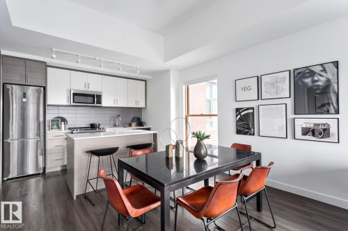 10141 124 Street, Edmonton, AB - Indoor