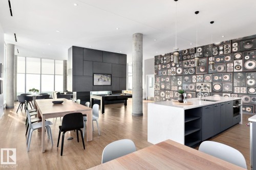 10141 124 Street, Edmonton, AB - Indoor Photo Showing Dining Room