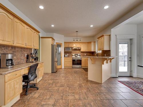 14028 134 Street, Edmonton, AB - Indoor Photo Showing Kitchen