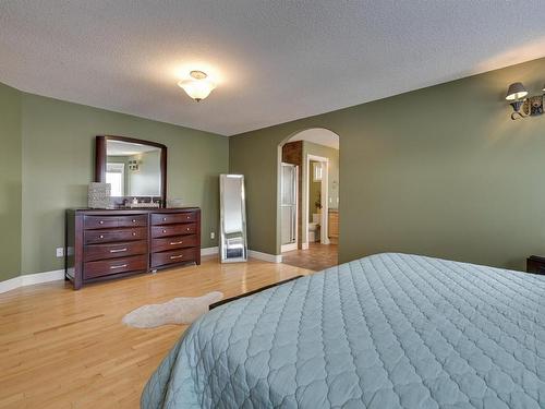 14028 134 Street, Edmonton, AB - Indoor Photo Showing Bedroom