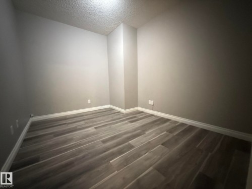 304 9803 96A Street, Edmonton, AB - Indoor Photo Showing Other Room