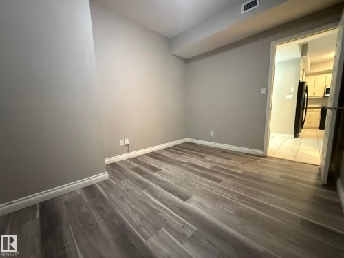 304 9803 96A Street, Edmonton, AB - Indoor Photo Showing Other Room