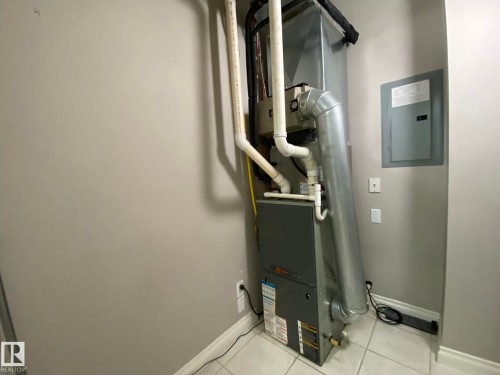 304 9803 96A Street, Edmonton, AB - Indoor