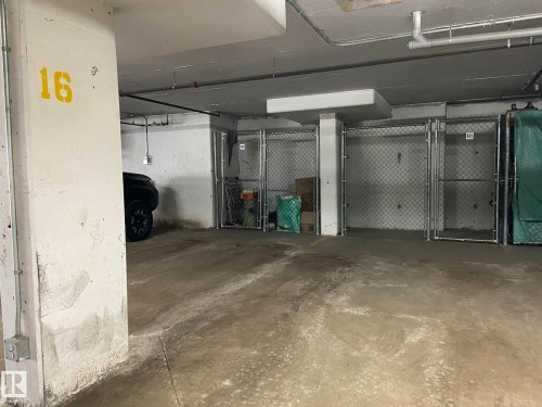 304 9803 96A Street, Edmonton, AB - Indoor Photo Showing Garage