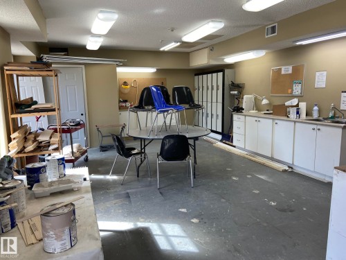 304 9803 96A Street, Edmonton, AB - Indoor