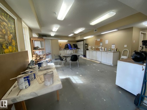 304 9803 96A Street, Edmonton, AB - Indoor Photo Showing Other Room