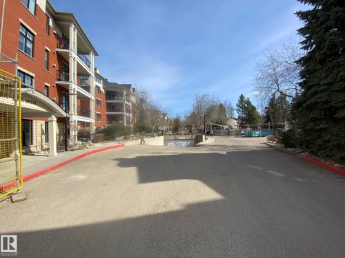 304 9803 96A Street, Edmonton, AB - Outdoor
