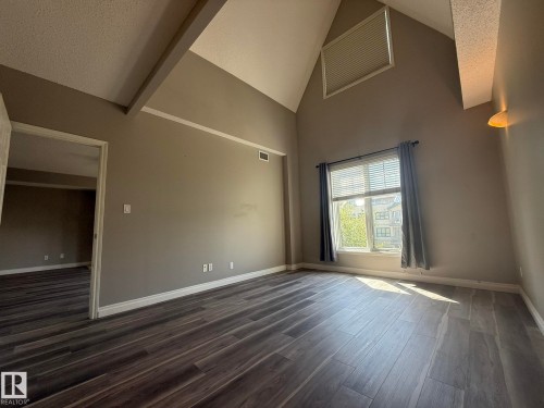 304 9803 96A Street, Edmonton, AB - Indoor Photo Showing Other Room