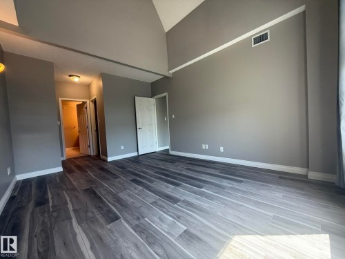 304 9803 96A Street, Edmonton, AB - Indoor Photo Showing Other Room