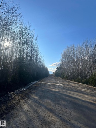 Road to property - 5004 51 Avenue, Fawcett, AB 