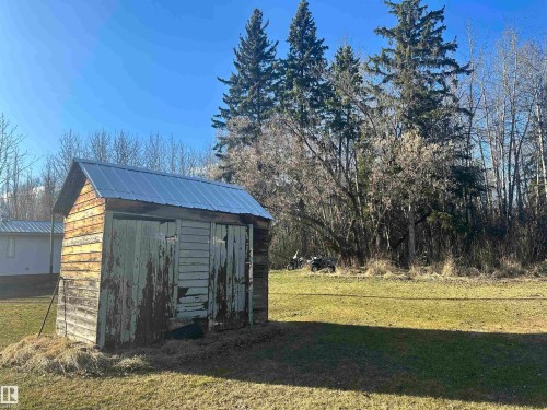 5004 51 Avenue, Fawcett, AB 
