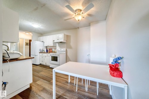 404 10624 123 Street, Edmonton, AB - Indoor Photo Showing Kitchen