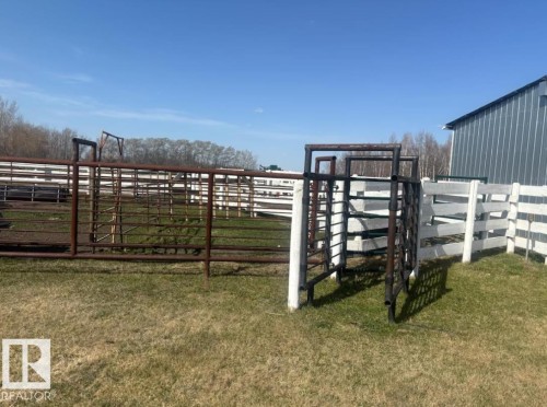 49229 Range Rd 263, Rural Leduc County, AB - Outdoor