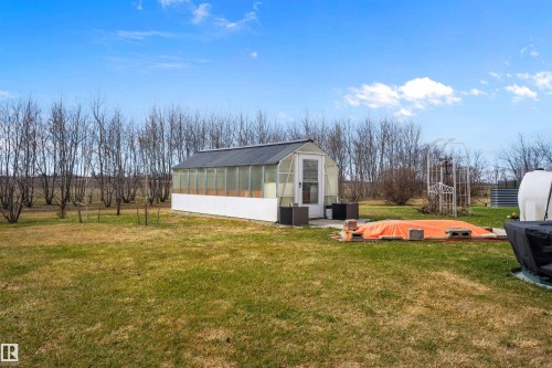 49229 Range Rd 263, Rural Leduc County, AB - Outdoor