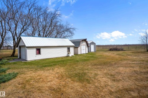 49229 Range Rd 263, Rural Leduc County, AB - Outdoor