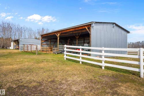 49229 Range Rd 263, Rural Leduc County, AB - Outdoor