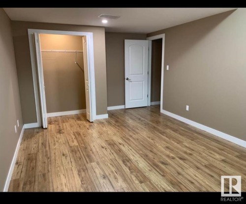 12224 88 Street Nw, Edmonton, AB - Indoor Photo Showing Other Room