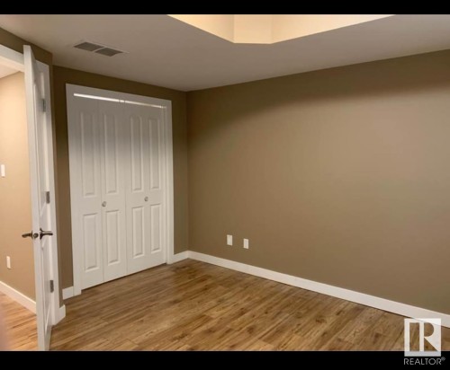 12224 88 Street Nw, Edmonton, AB - Indoor Photo Showing Other Room