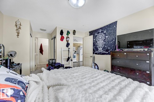 344 2096 Blackmud Creek Drive, Edmonton, AB - Indoor Photo Showing Bedroom