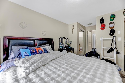 344 2096 Blackmud Creek Drive, Edmonton, AB - Indoor Photo Showing Bedroom