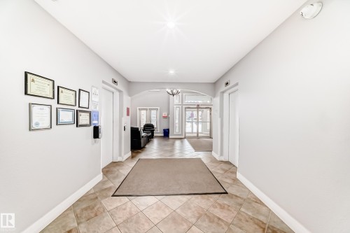 344 2096 Blackmud Creek Drive, Edmonton, AB - Indoor Photo Showing Other Room