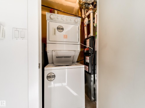 11721 80 Street, Edmonton, AB - Indoor Photo Showing Laundry Room