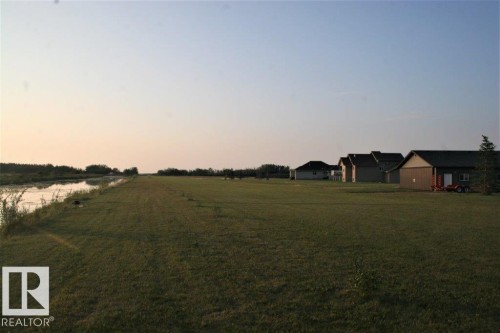 8 - 59512 Rr 255, Rural Westlock County, AB 