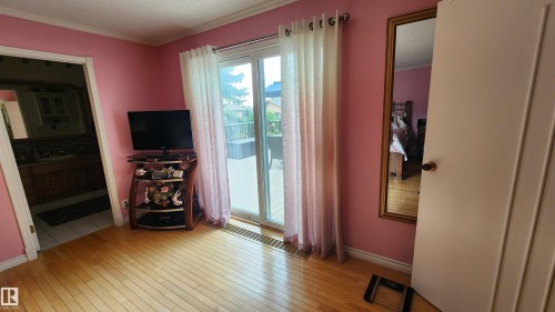 5307 Ravine Drive, Elk Point, AB - Indoor