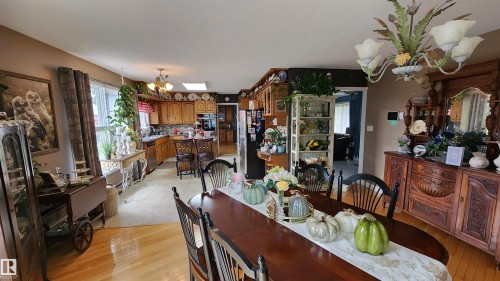 5307 Ravine Drive, Elk Point, AB - Indoor Photo Showing Dining Room
