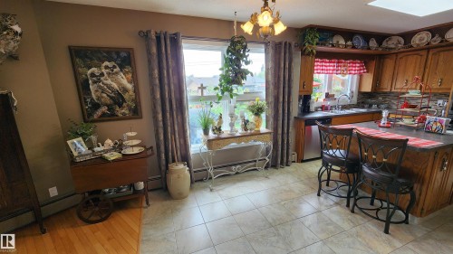 5307 Ravine Drive, Elk Point, AB - Indoor