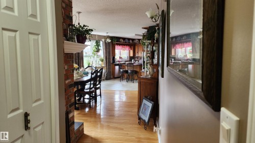 5307 Ravine Drive, Elk Point, AB - Indoor Photo Showing Other Room