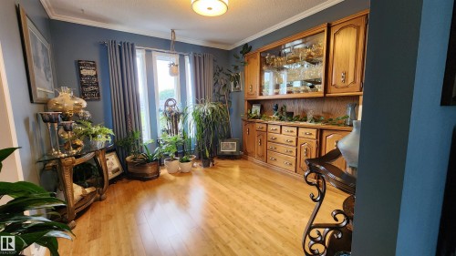 5307 Ravine Drive, Elk Point, AB - Indoor