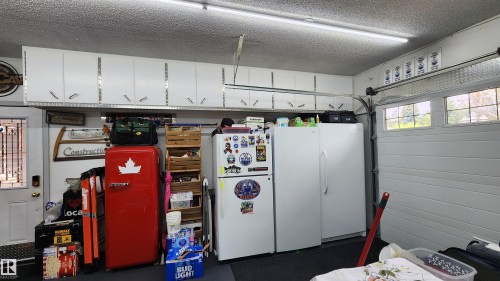 5307 Ravine Drive, Elk Point, AB - Indoor