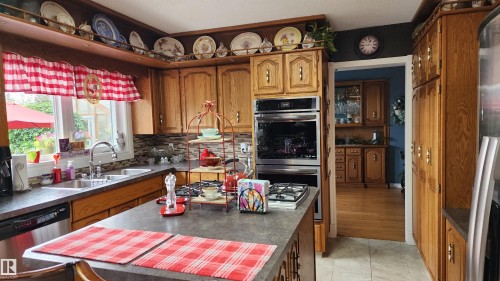 5307 Ravine Drive, Elk Point, AB - Indoor Photo Showing Kitchen With Double Sink