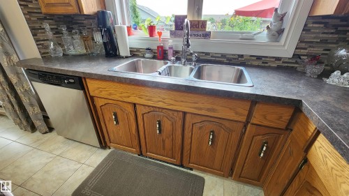 5307 Ravine Drive, Elk Point, AB - Indoor Photo Showing Kitchen With Double Sink